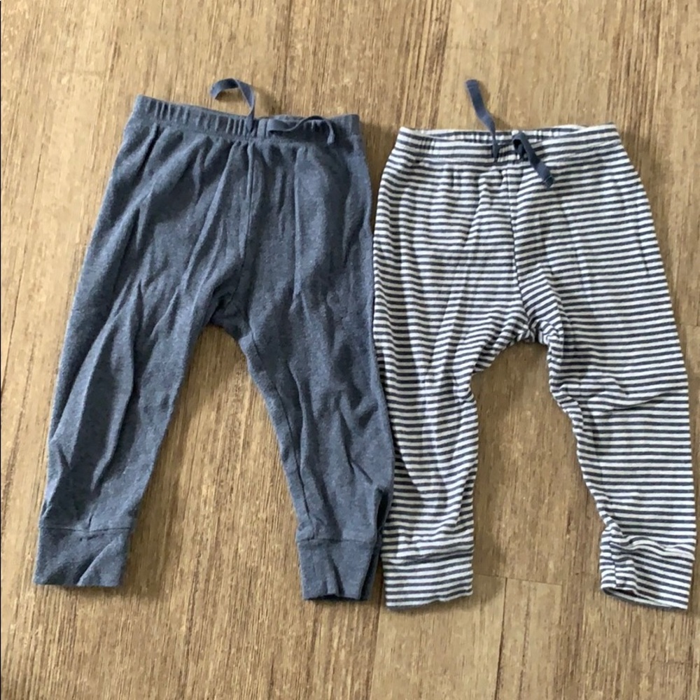 2 baby Gap Jogger - 18-24M